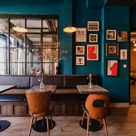 فندق De Vijsel 4*