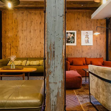 ホテル De Vijsel 4*